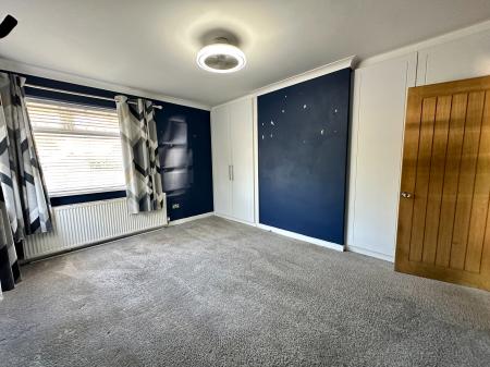 5 bedroom Detached house for sale in Monmouth Road, Bentley, Walsall, WS2