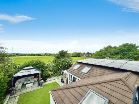 5 bedroom Detached house for sale in Monmouth Road, Bentley, Walsall, WS2