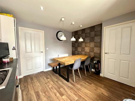 4 bedroom Semi-detached house for sale in Shearwater Road, Coalpool, Walsall, WS3