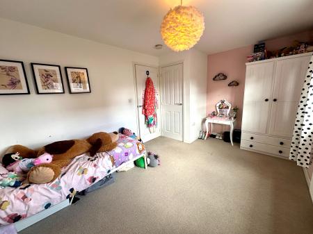 4 bedroom Semi-detached house for sale in Shearwater Road, Coalpool, Walsall, WS3