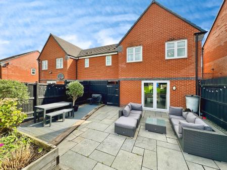 4 bedroom Semi-detached house for sale in Shearwater Road, Coalpool, Walsall, WS3