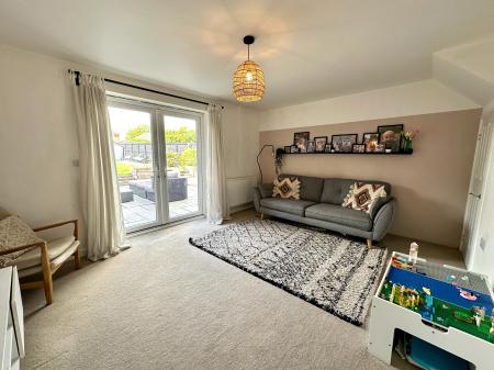 4 bedroom Semi-detached house for sale in Shearwater Road, Coalpool, Walsall, WS3