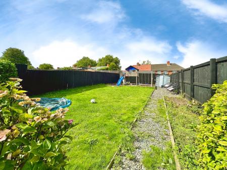 4 bedroom Semi-detached house for sale in Shearwater Road, Coalpool, Walsall, WS3