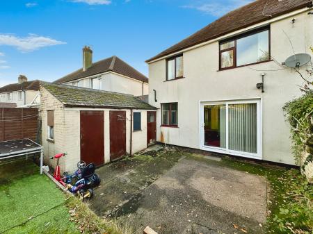 3 bedroom Semi-detached house for sale in Smithfield Road, Bloxwich, Walsall, WS3