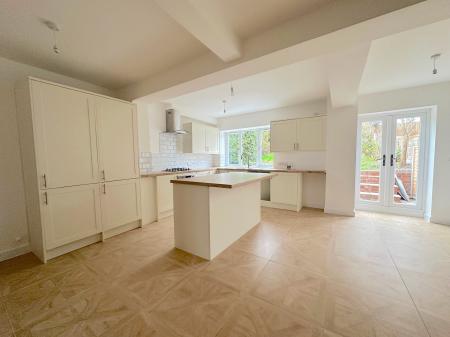 4 bedroom Detached house for sale in Stoney Lane, Bloxwich, Walsall, WS3