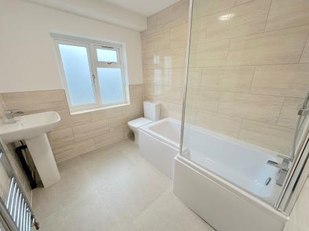 4 bedroom Detached house for sale in Stoney Lane, Bloxwich, Walsall, WS3