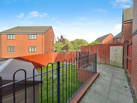 4 bedroom Semi-detached house for sale in Turnstone Road, Coalpool, Walsall, WS3