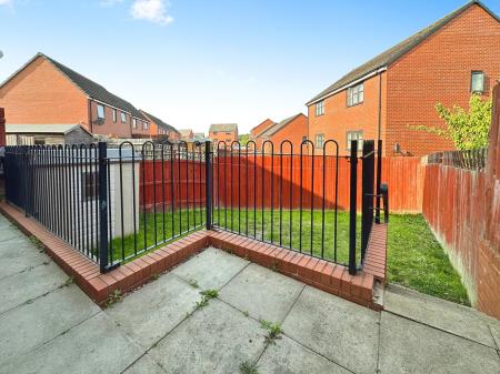4 bedroom Semi-detached house for sale in Turnstone Road, Coalpool, Walsall, WS3
