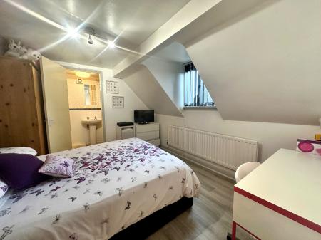 4 bedroom Semi-detached bungalow for sale in Victoria Avenue, Walsall, WS3