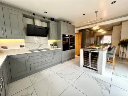 4 bedroom Semi-detached bungalow for sale in Victoria Avenue, Walsall, WS3