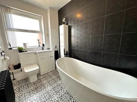 4 bedroom Semi-detached bungalow for sale in Victoria Avenue, Walsall, WS3