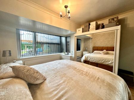 4 bedroom Semi-detached bungalow for sale in Victoria Avenue, Walsall, WS3