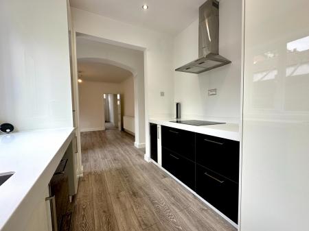 4 bedroom Semi-detached house for sale in Wallington Heath, Bloxwich, WS3