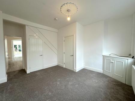 4 bedroom Semi-detached house for sale in Wallington Heath, Bloxwich, WS3