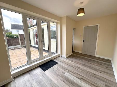 3 bedroom Semi-detached house for sale in Wallington Heath, Little Bloxwich, Walsall, WS3