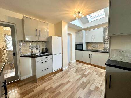 3 bedroom Semi-detached house for sale in Wallington Heath, Little Bloxwich, Walsall, WS3