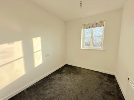 2 bedroom Flat for sale in Water Reed Grove, Beechdale, Walsall, WS2