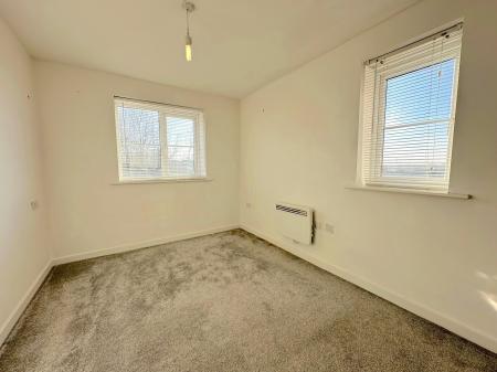 2 bedroom Flat for sale in Water Reed Grove, Beechdale, Walsall, WS2