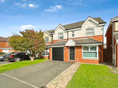 4 bedroom Detached house for sale in Wood Common Grange, Pelsall, Walsall, WS3