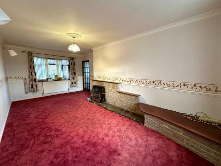 4 bedroom Semi-detached house for sale in Keats Road, Willenhall, WV12