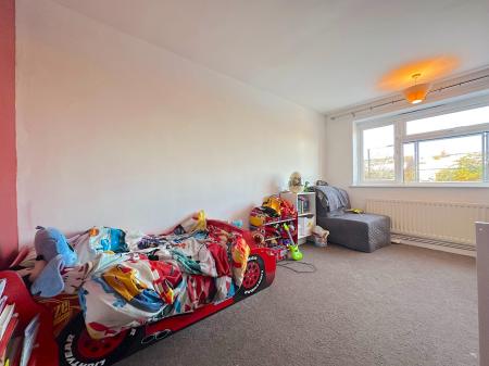 2 bedroom Flat for sale in Gorsey Lane, Great Wyrley, Walsall, WS6