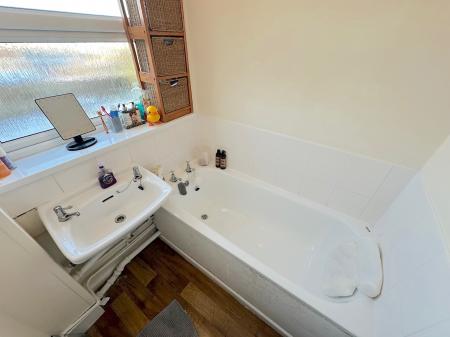2 bedroom Flat for sale in Gorsey Lane, Great Wyrley, Walsall, WS6