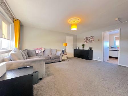 2 bedroom Flat for sale in Gorsey Lane, Great Wyrley, Walsall, WS6