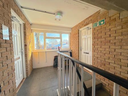 2 bedroom Flat for sale in Gorsey Lane, Great Wyrley, Walsall, WS6