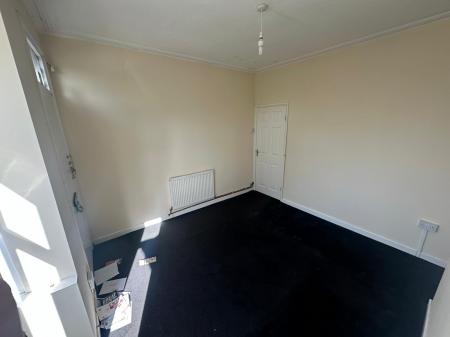 2 bedroom Terraced House to let in Essex Street, Walsall, WS2