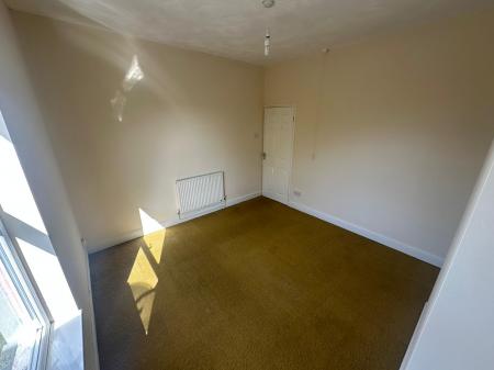 2 bedroom Terraced House to let in Essex Street, Walsall, WS2