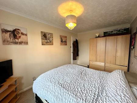 3 bedroom Semi-detached house for sale in Barn Owl Drive, Pelsall, Walsall, WS3