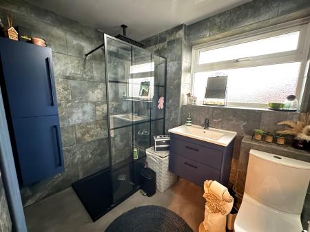 3 bedroom Semi-detached house for sale in Longwood Rise, Willenhall, WV12