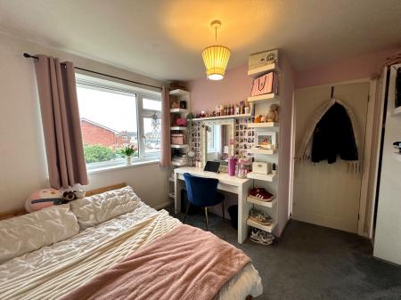 3 bedroom Semi-detached house for sale in Longwood Rise, Willenhall, WV12