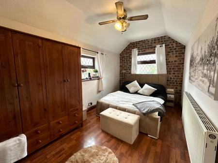 3 bedroom Semi-detached house for sale in Lichfield Road, Bloxwich, Walsall, WS3