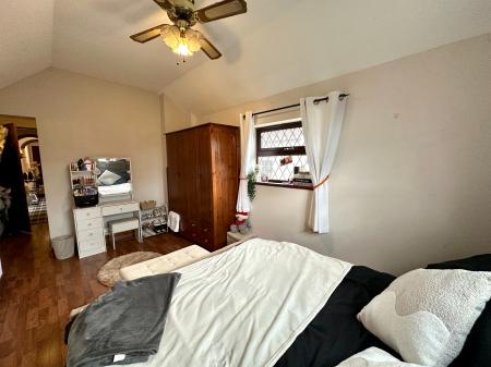 3 bedroom Semi-detached house for sale in Lichfield Road, Bloxwich, Walsall, WS3