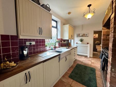 3 bedroom Semi-detached house for sale in Lichfield Road, Bloxwich, Walsall, WS3