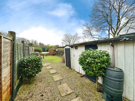 3 bedroom Semi-detached house for sale in Lichfield Road, Bloxwich, Walsall, WS3