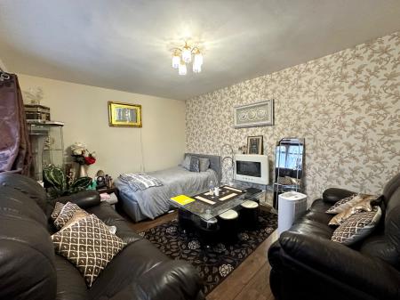 3 bedroom Semi-detached house for sale in Hough Road, Pleck, Walsall, WS2