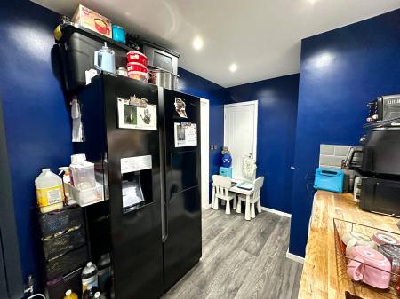 3 bedroom Semi-detached house for sale in Victoria Avenue, Bloxwich, Walsall, WS3