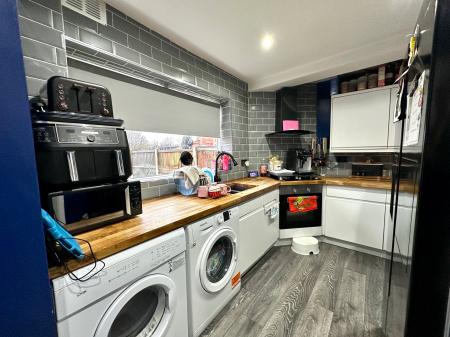 3 bedroom Semi-detached house for sale in Victoria Avenue, Bloxwich, Walsall, WS3