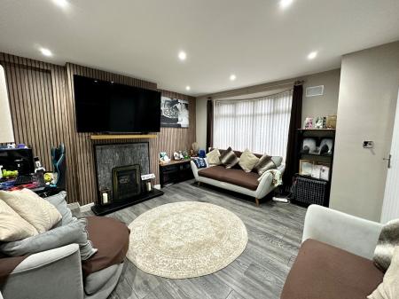 3 bedroom Semi-detached house for sale in Victoria Avenue, Bloxwich, Walsall, WS3