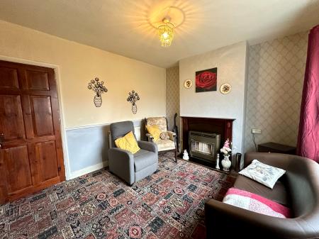 3 bedroom Semi-detached house for sale in Mount Road, Pelsall, Walsall, WS3