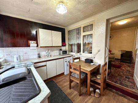 3 bedroom Semi-detached house for sale in Mount Road, Pelsall, Walsall, WS3