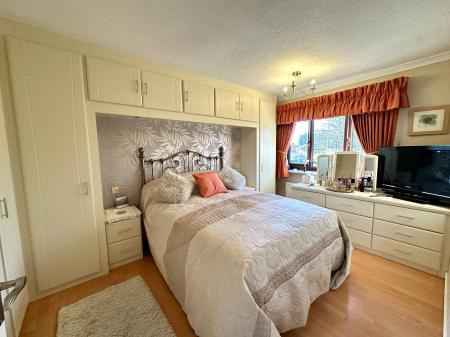 4 bedroom Detached house for sale in Woodbridge Close, Turnberry Estate, Walsall, WS3