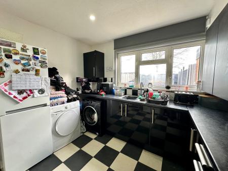 4 bedroom Terraced House for sale in Rowlands Close, Bentley, Walsall, WS2