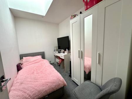 4 bedroom Terraced House for sale in Rowlands Close, Bentley, Walsall, WS2