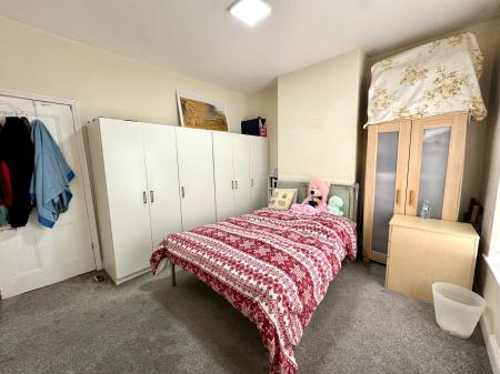 3 bedroom Terraced House for sale in Manor Road, Alumwell, Walsall, WS2