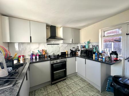 3 bedroom End of terrace house for sale in York Avenue, Alumwell, Walsall, WS2