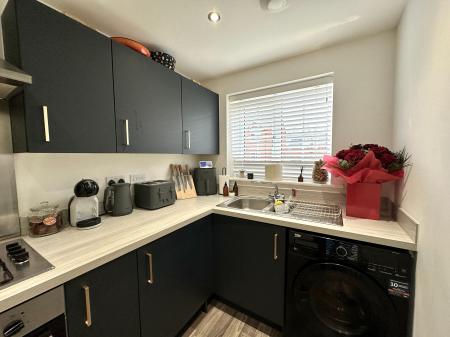 2 bedroom End of terrace house to let in Hall Iron Road, Walsall, WS2