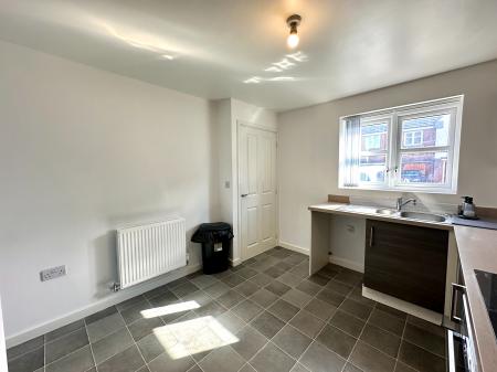 2 bedroom Semi-detached house for sale in Shearwater Road, Coalpool, Walsall, WS3